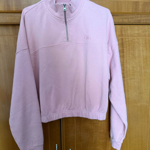 Levi’s sweatshirt like new, cropped in pink salmon
