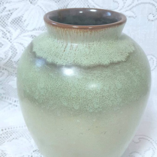 Vintage German ceramic vase like new, ombre brown and reseda shades