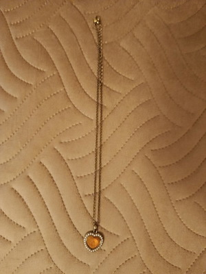 Heart pendant like new