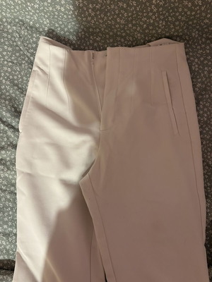 Stradivarius white pants, size 38
