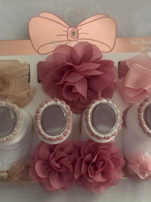 Set of 6 baby socks with ribbons new