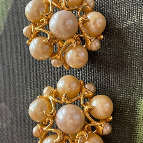 Custom Jewellery vintage earrings with pearls like new