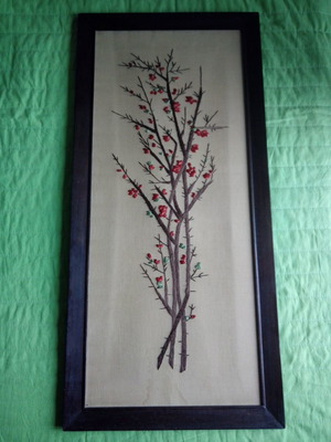 Embroidery framed artwork used in wooden frame
