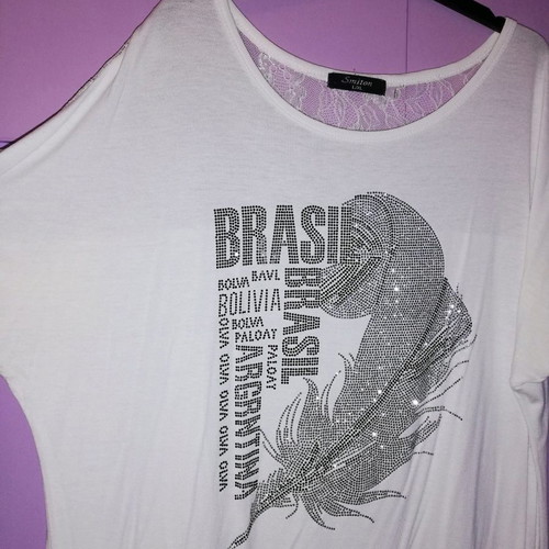 Blouse used L/XL white with feather design