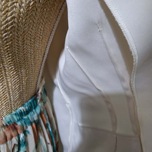 Perla fashion double-breasted blazer with short sleeves, like new, ice color