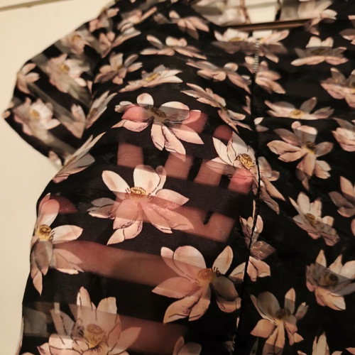Floral t-shirt with stripes like new, see-through, size M