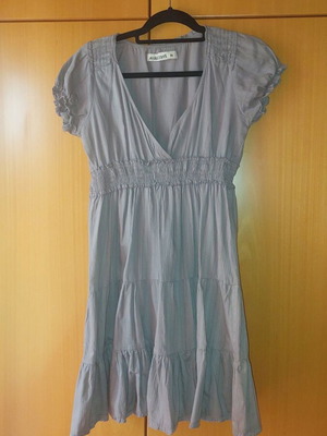 Dress gray like new, size M, above the knee
