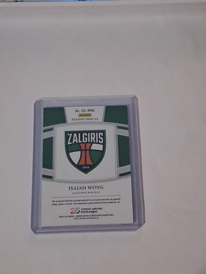 Isaiah Wong auto patch card /99