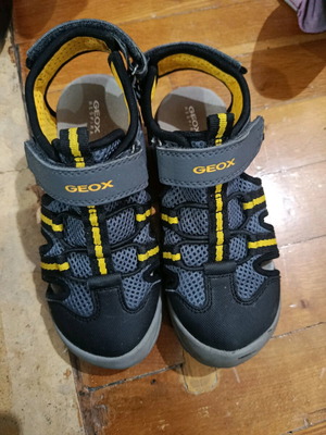 Geox sandals size 32 like new, gray and yellow