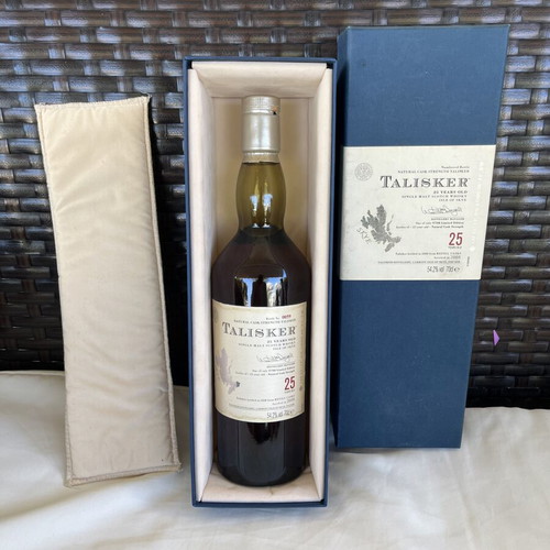 Talisker 25yrs 2008 bottle number 0059 like new, rare edition