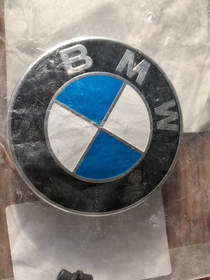 Σήμα καπό BMW καινούργιο