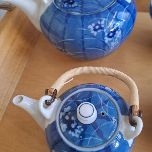 Japanese Tea Set like new, 4 pieces