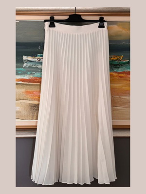 Mango Maxi Pleated Skirt off-white medium like new