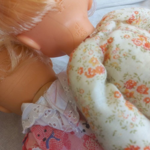 Set of 2 vintage baby dolls El Greco with blinking eyes