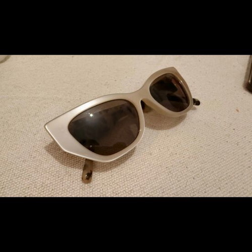 Hawkers sunglasses like new, beige and brown lenses