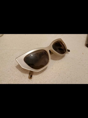 Hawkers sunglasses like new, beige and brown lenses