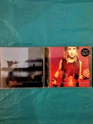 CD Heather Nova "Oyster" και Thievery Corporation "Sounds from the Thievery hi-fi" μεταχειρισμένα