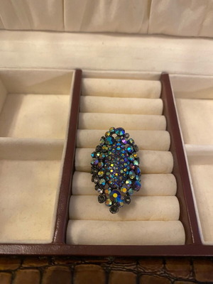 Vintage ring like new, impressive, adjustable size