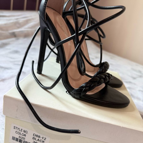 Diamantique Black Sandals Size 36 Like New With Knee-High Laces