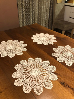 Handmade small doilies set of 8, 27x27 cm