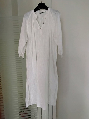 Kelebia XL like new, white