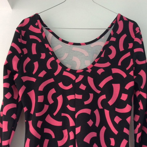 Women's dress used size M, elastic fabric, 90 cm length