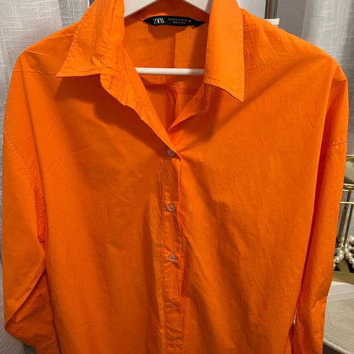 Elta shirt orange like new, size S