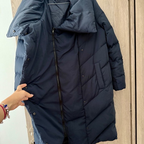 Stradivarius down jacket used, medium size, dark blue