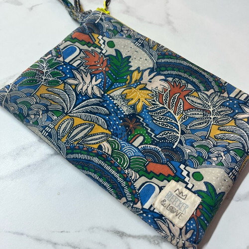 Bleecker & Love toiletry bag used, blue and orange, 25x18 cm