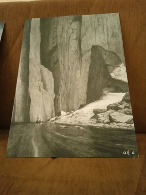 Art print editions on acrylic 30x42cm black and white canyon like new