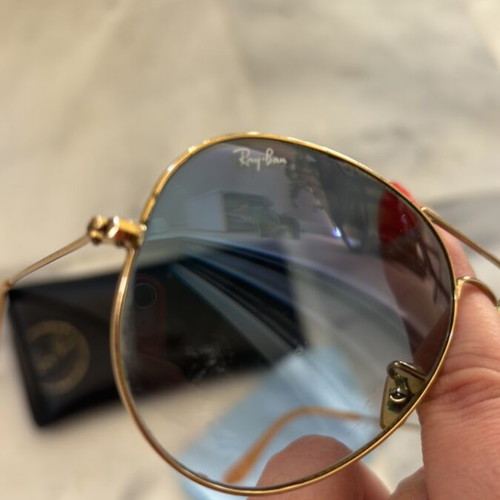 Ray-Ban Aviator RB3025 sunglasses used