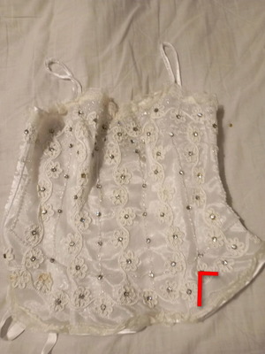 Wedding bustier used with embroidery and cupro lace white