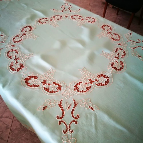 Vintage linen cutwork tablecloth handmade new veraman with knitted motifs