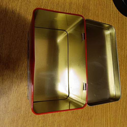 Papadopoulou metal box collectible, like new