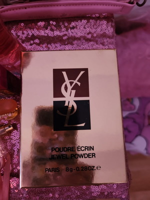 Yves Saint Laurent Jewel Powder new