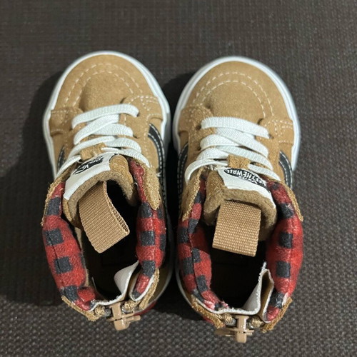Vans Sk8-Hi Zip MTE Kids children's boots new size 19 brown