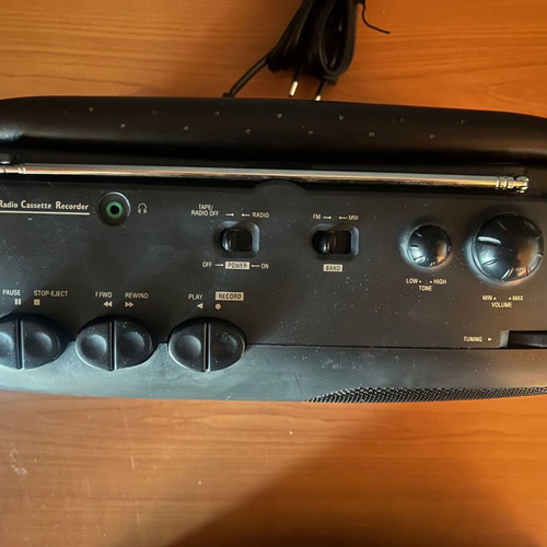 Philips AQ4150 portable radio cassette player, vintage 90s