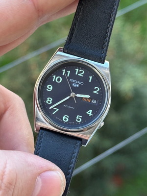 Seiko 5 used men's automatic watch with leather strap