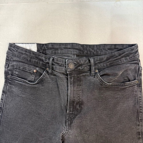 H&M black jeans like new, size M 34/32