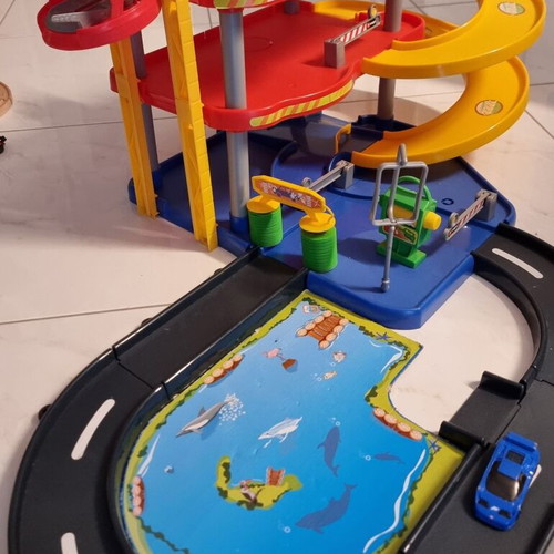 Bburago Street Fire Parking Playset used set
