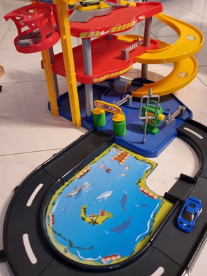 Σετ Πάρκινγκ Playset Μεταχειρισμένο Bburago Street Fire