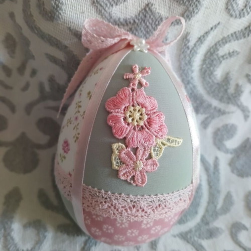 Set of 3 Easter eggs veraman like new, 10cm height
