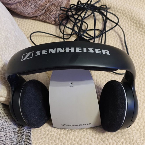 Sennheiser RS 110 II wireless TV headphones with base and power supply