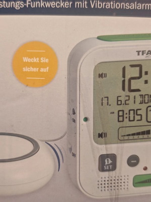 TFA Dostmann BOOM Radio Alarm Clock with Vibration Pad new
