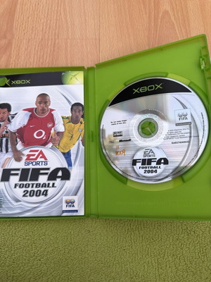 FIFA 2004 Xbox game