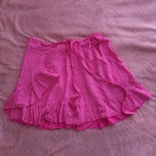 Skirt with ruffles and ribbon fuchsia like new, size S