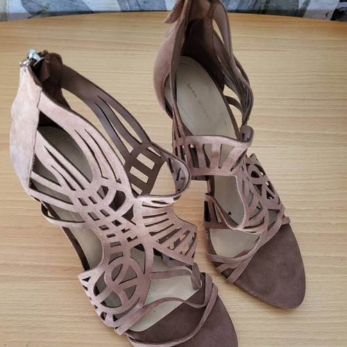 Zara sandals used, size 40, nude