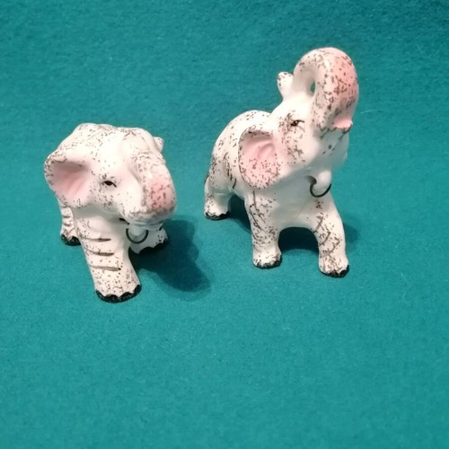 Porcelain elephant figurines vintage, like new, 1950s