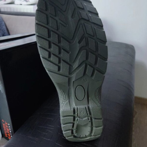 Men's work shoes new, size 43, black