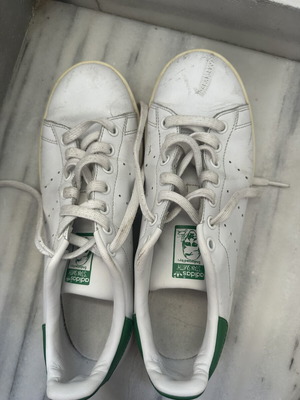 Adidas Stansmiths white sneakers size 41.5, vintage style